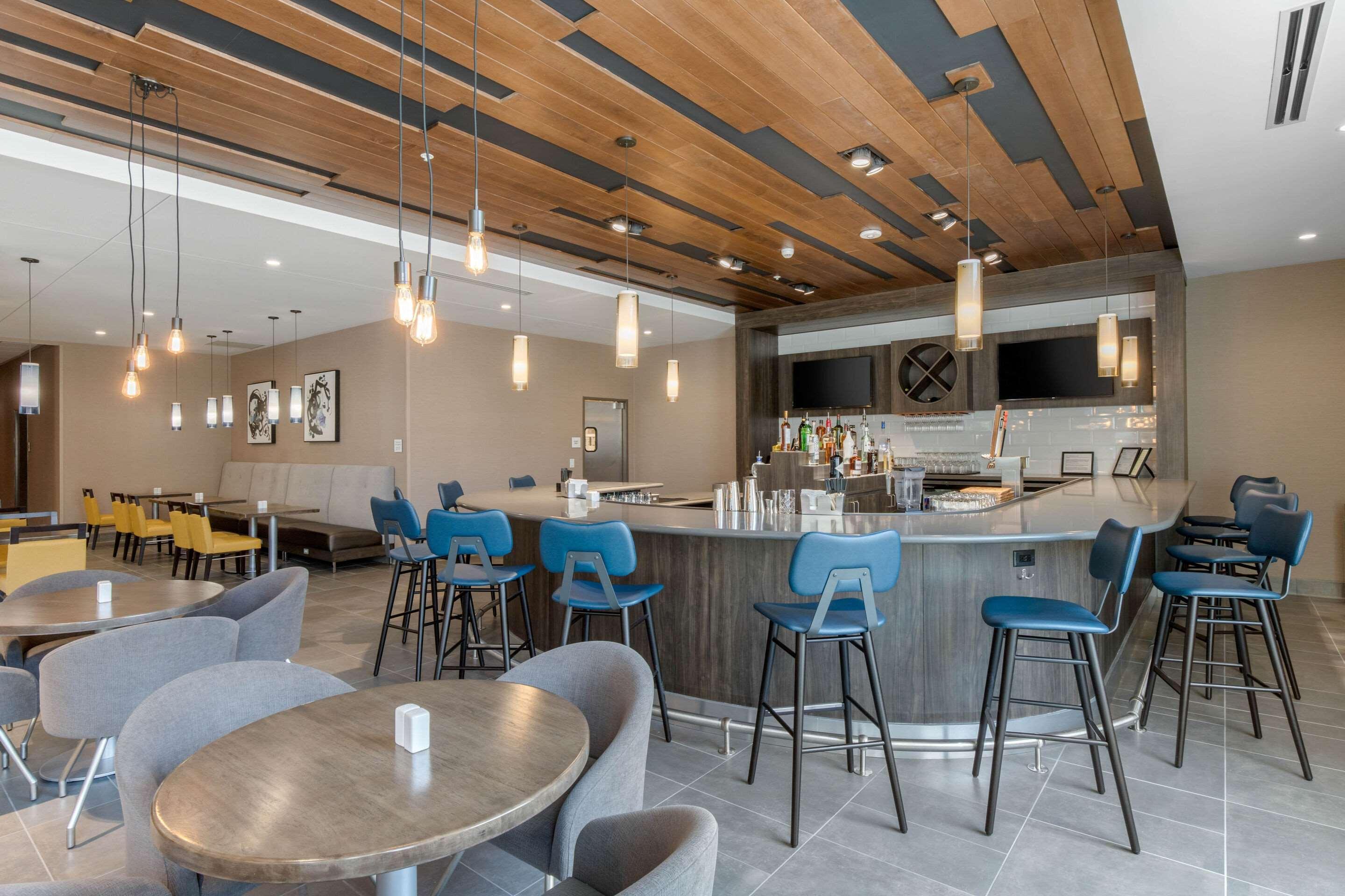 Cambria Hotel Orlando Airport Экстерьер фото