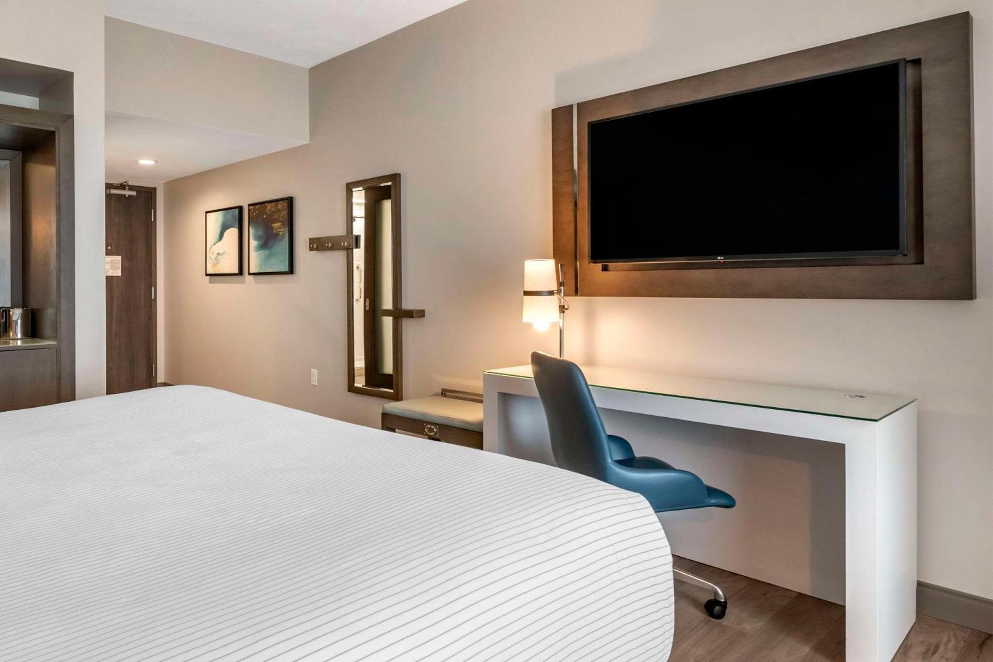 Cambria Hotel Orlando Airport Экстерьер фото