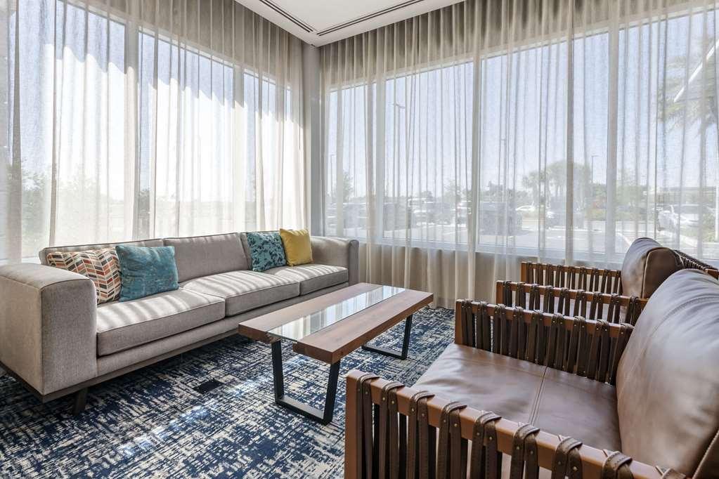 Cambria Hotel Orlando Airport Интерьер фото